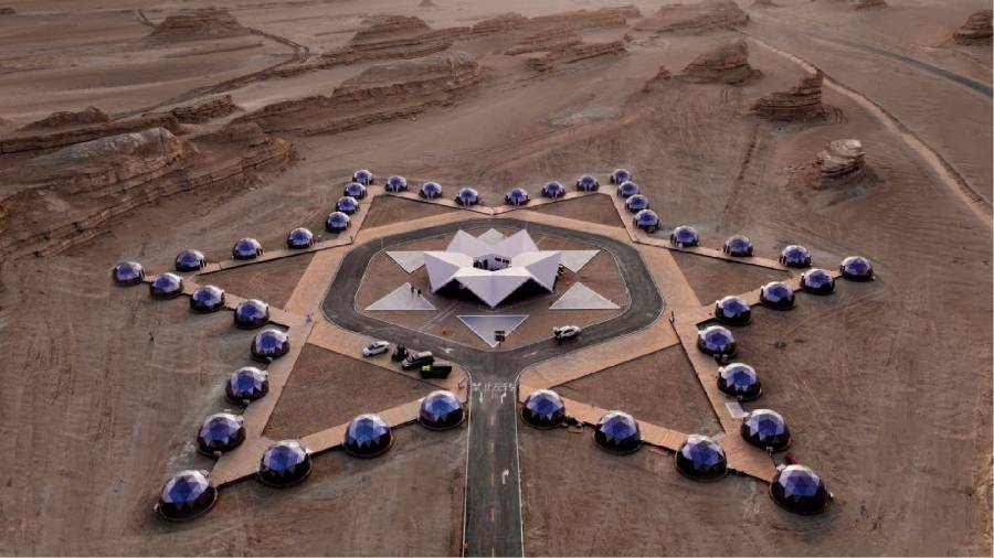 火星移民预演场——模拟外星环境的极端生存训练万秀区户外野奢帐篷实验项目